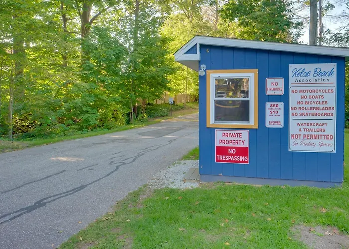 'Wishin & Fishin' Walkable Erie Home By The Beach!