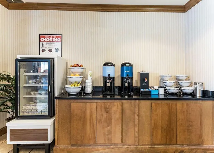 Comfort Inn & Suites
